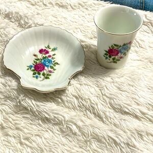 Vintage Vintage Japan Shell Soap Dish w Cup Never used